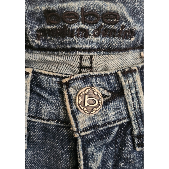 BEBE PREMIUM DENIM DISTRESSED FULL SIDE ZIPPERED DESIGNER JEANS  SIZE 28 - Picture 2 of 3